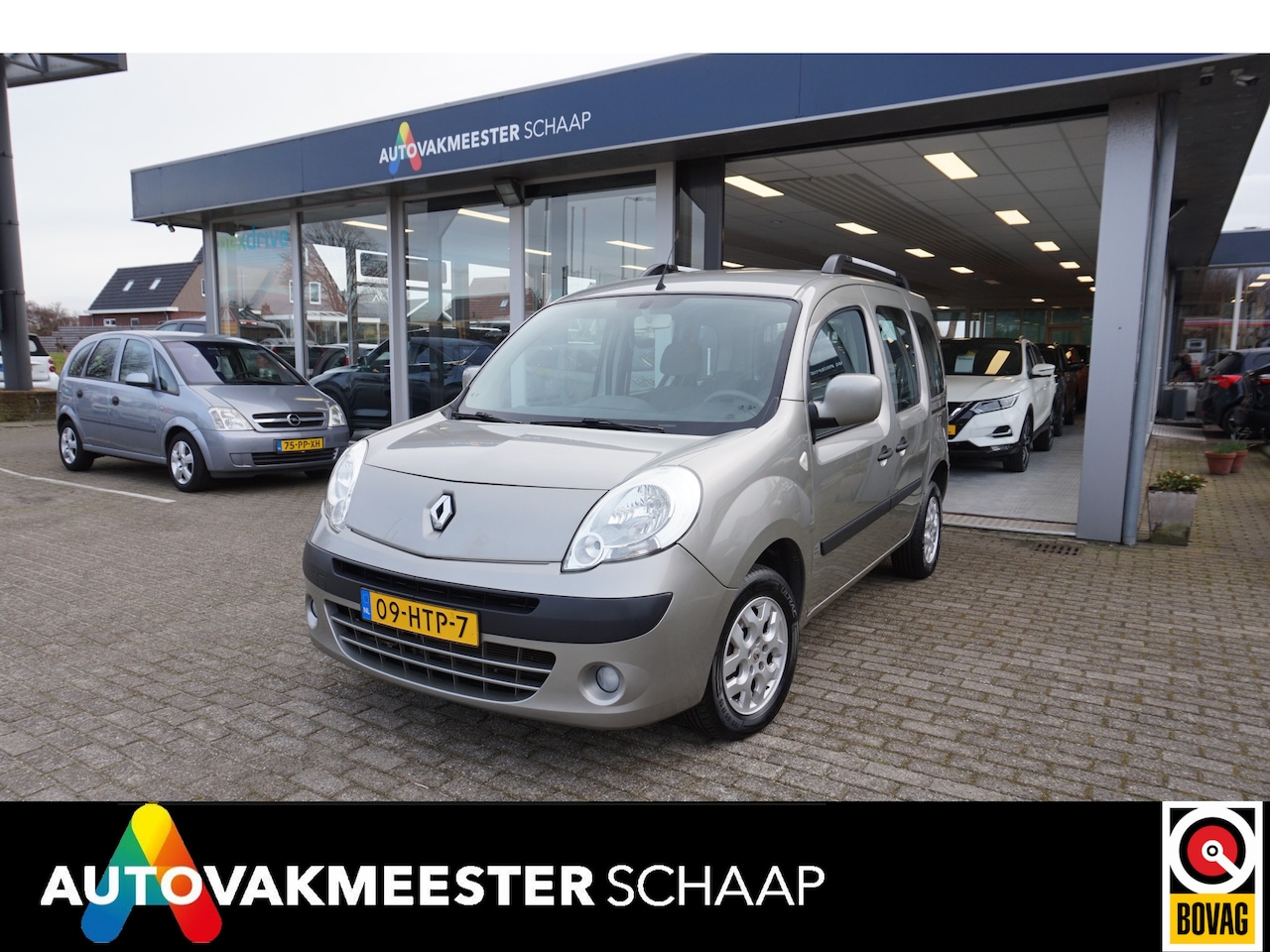 Renault Kangoo Family - 1.6-16V Privilège 1.6-16V Privilège , Incl nw apk/beurt & 6 mnd huisgarantie - AutoWereld.nl