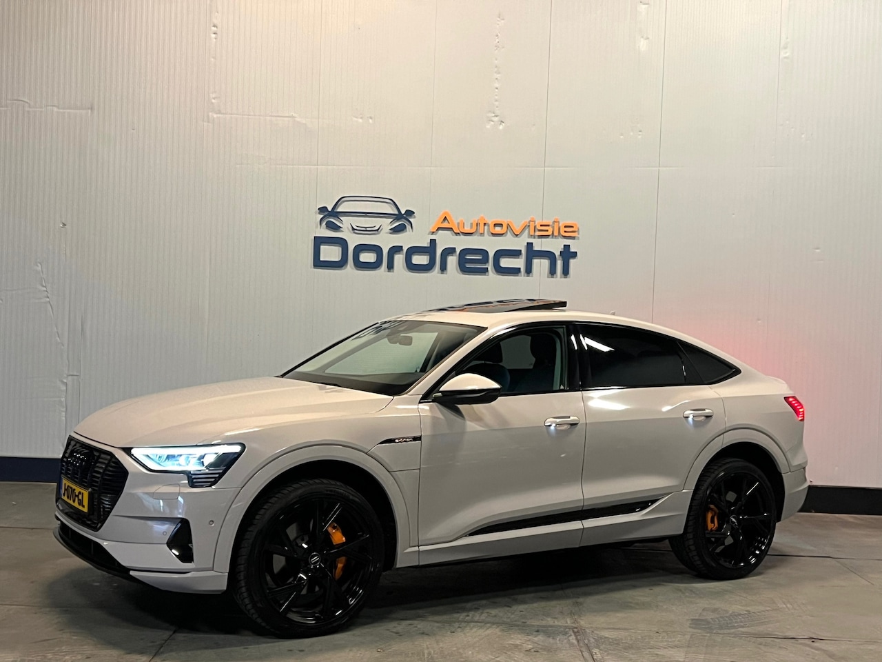 Audi e-tron Sportback - 50 quattro Business edition Plus 71 kWh|Pano|Camera|Virtual|22''IMemory|ACC|LED|PDC|Dealer - AutoWereld.nl