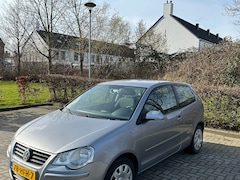 Volkswagen Polo - 1.4-16V Comfortline