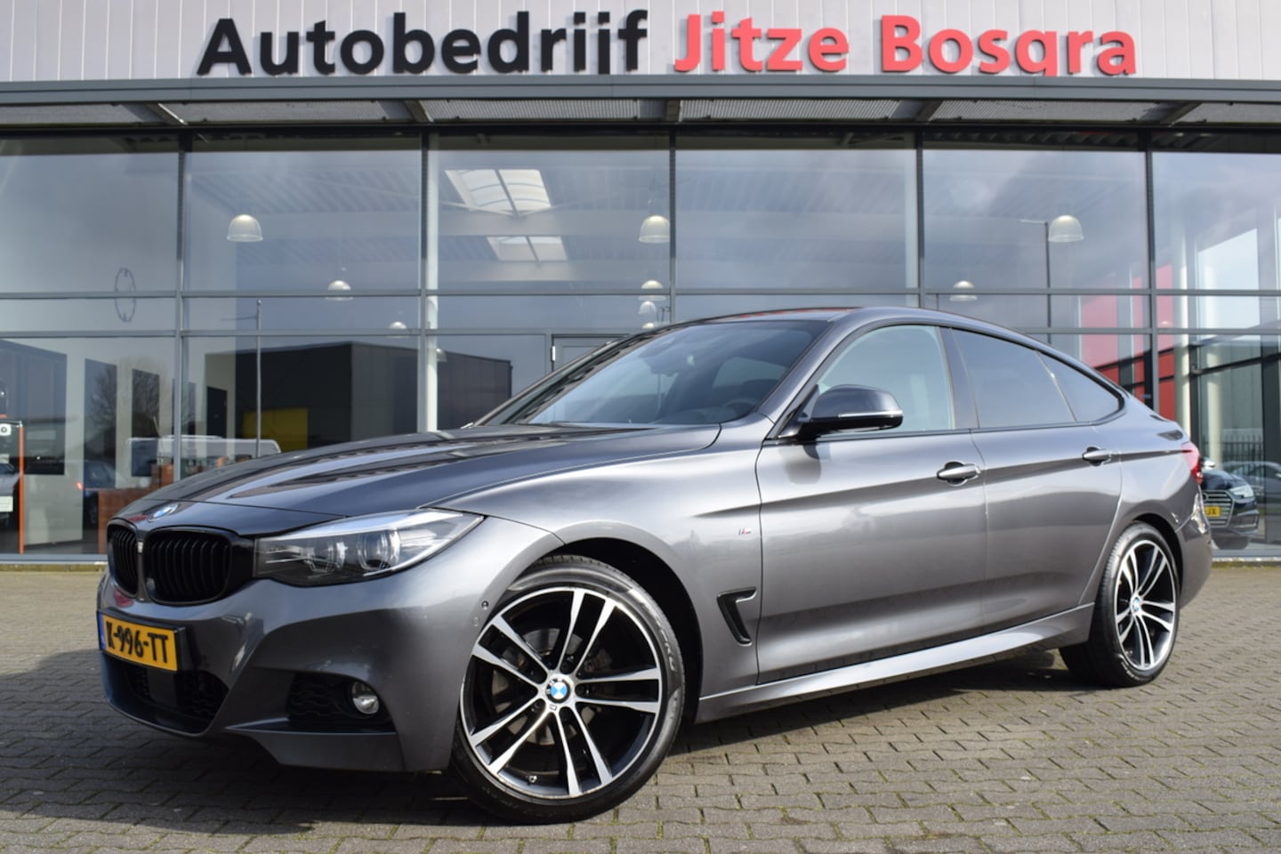 BMW 3-serie Gran Turismo - 320i GT XDrive High Executive M-Sport LED | Zwart Leder | Carplay | Sportstoelen | 19 Inch - AutoWereld.nl