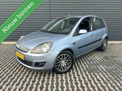 Ford Fiesta - 1.4-16V Ghia 80 PK | Airco | 5 deurs