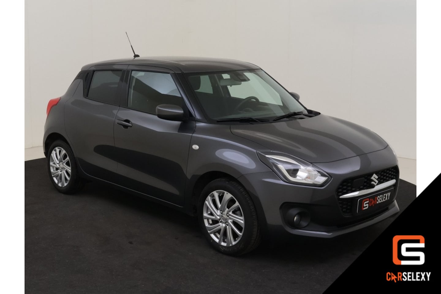 Suzuki Swift - 1.2 Select Smart Hybride Carplay Camera Stoelverwarming - AutoWereld.nl