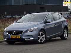 Volvo V40 - 2.0 T2 Nordic+ NL-AUTO 74DKM/NAP/NAVI/PDC/LED/APK