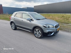 Suzuki S-Cross - 1.4 Boosterjet AllGrip Stijl Geen Stijl maar een Select uitvoering.