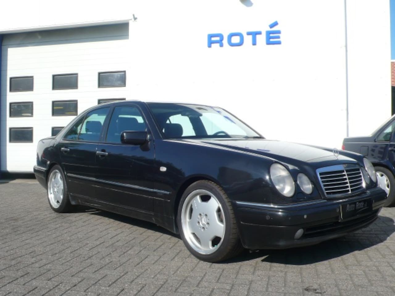 Mercedes-Benz E-klasse - 420 V8 Aut Designo Collectors Item - AutoWereld.nl