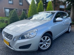 Volvo V60 - 1.6 T4 KINETIC AUTOMAAT NAVI ECC