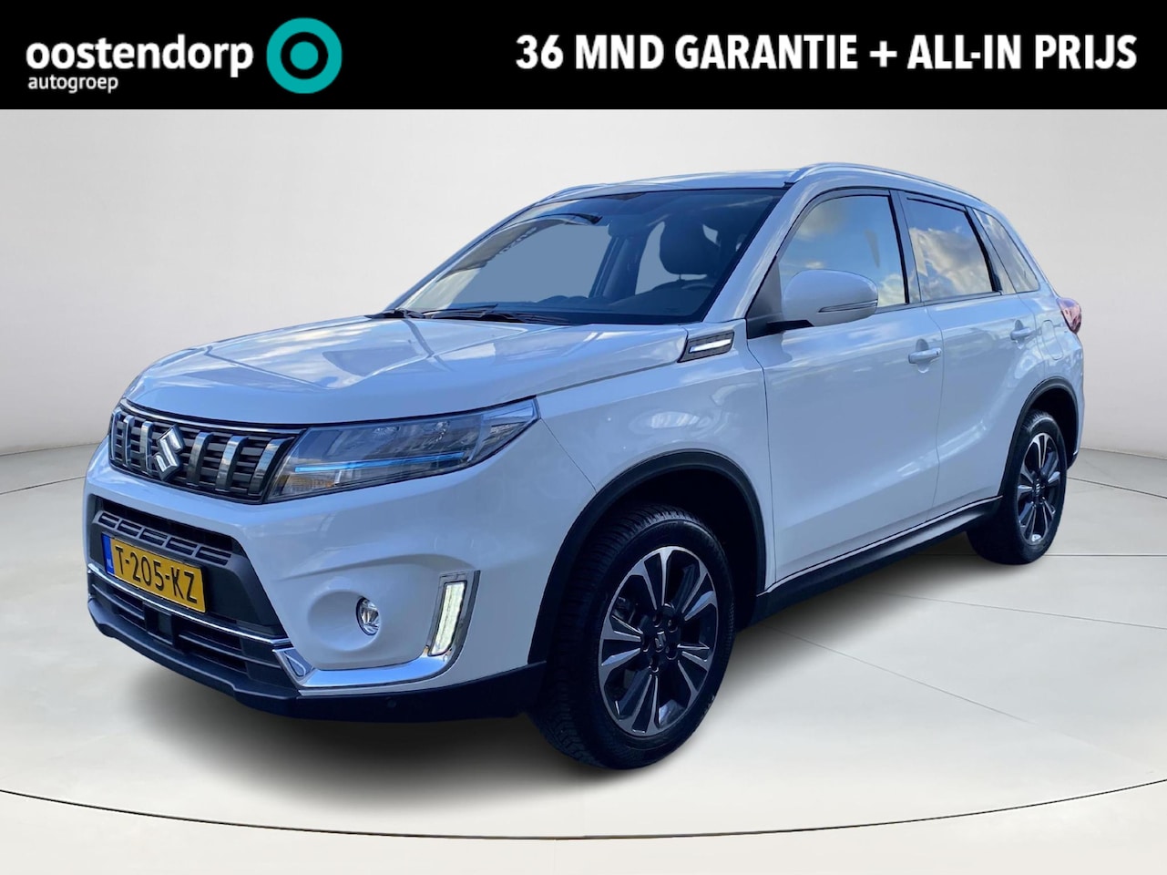 Suzuki Vitara - 1.5 Hybrid Style Parkeersensoren voor- en achter | All Seasonbanden | Automaat | Stoelverw - AutoWereld.nl