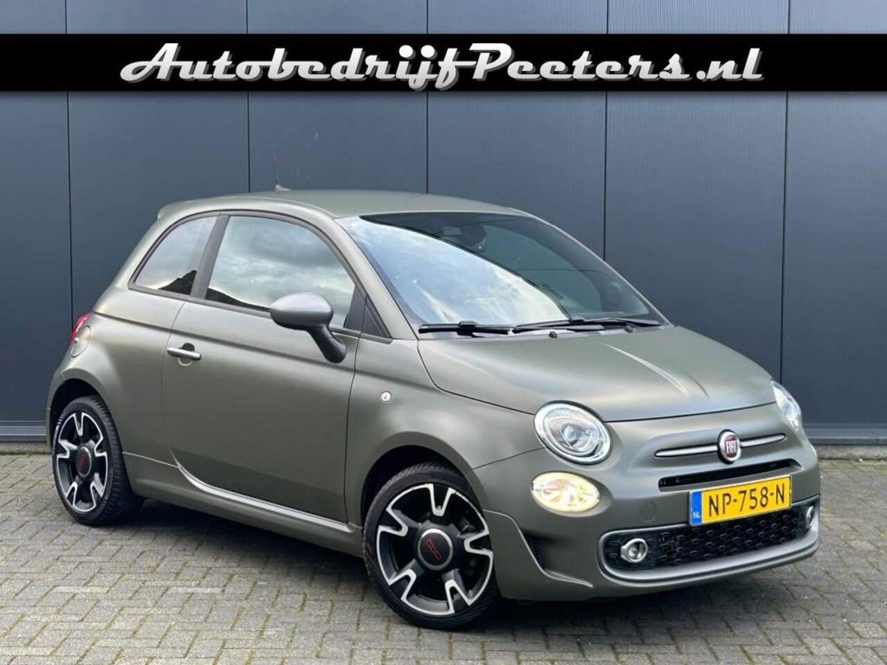 Fiat 500 - 500s Turbo Sport 105pk Gr.Navi Sportstoelen Mat groen - AutoWereld.nl