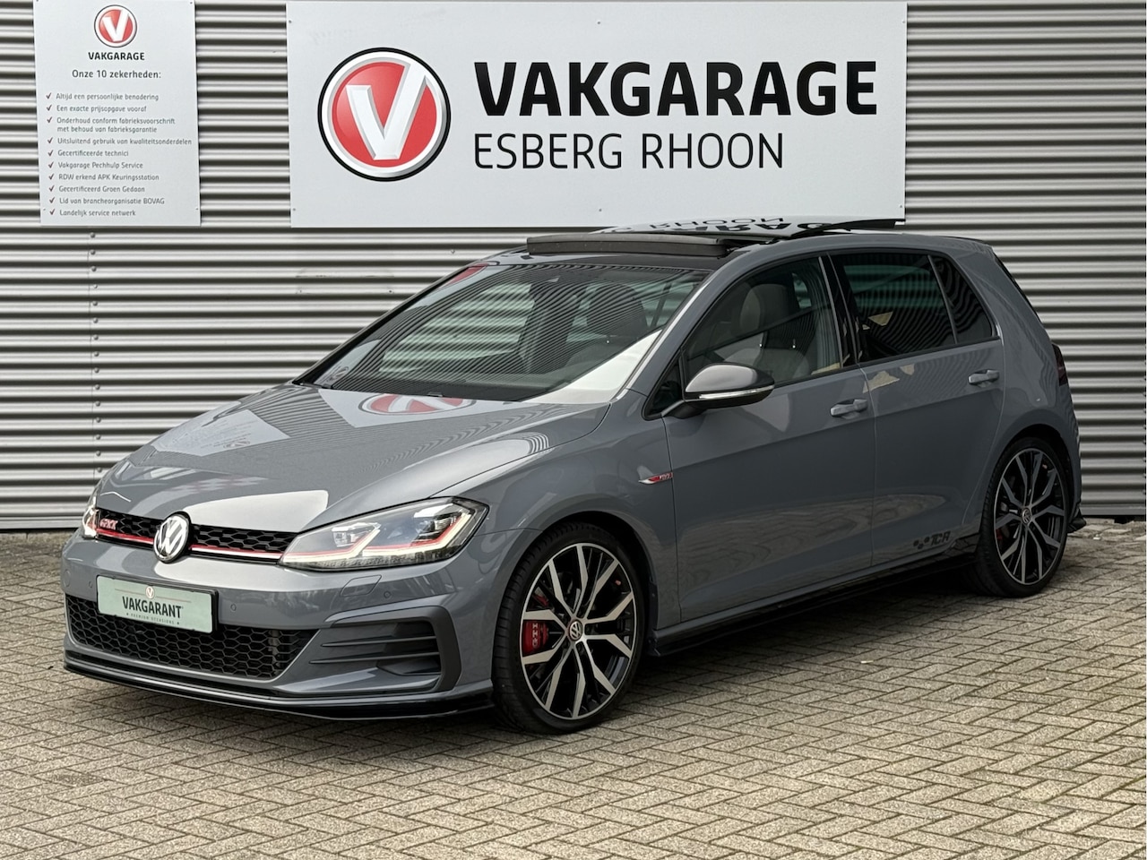 Volkswagen Golf - 2.0 TSI GTI TCR AKRA,DYN,PANO,NAV/CAM - AutoWereld.nl