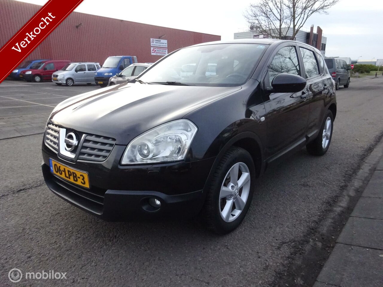 Nissan Qashqai - 2.0 Tekna 4WD Xenon/Pano/Trekhaak/Navi. - AutoWereld.nl