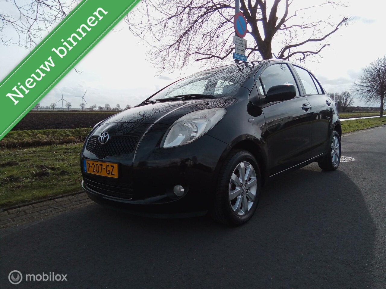 Toyota Yaris - 1.3 VVTi Cool 1.3 VVTi Cool - AutoWereld.nl