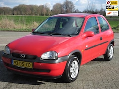 Opel Corsa - 1.2i-16V Strada