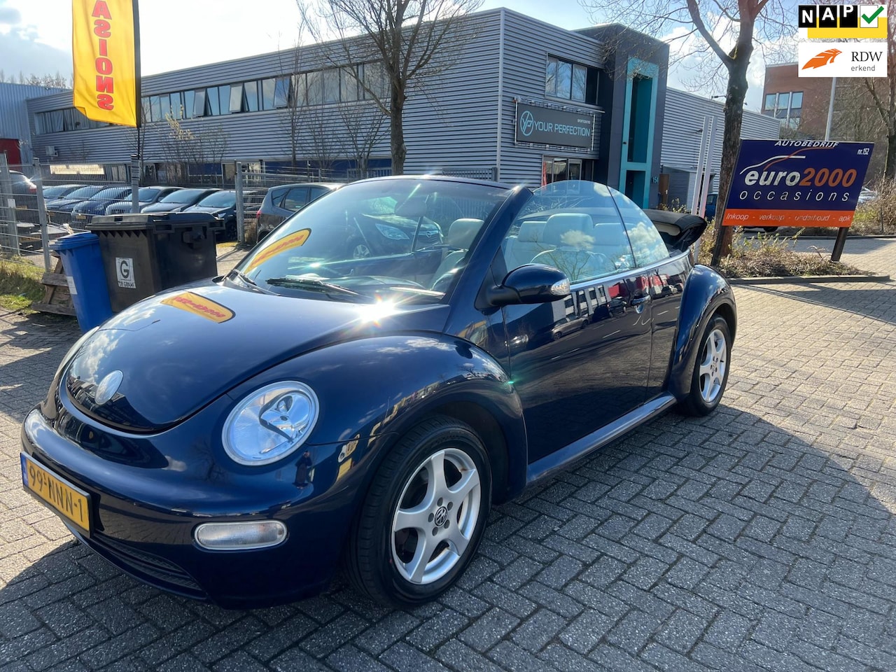 Volkswagen New Beetle Cabriolet - 1.6 - AIRCO - NIEUWE APK ! - AutoWereld.nl