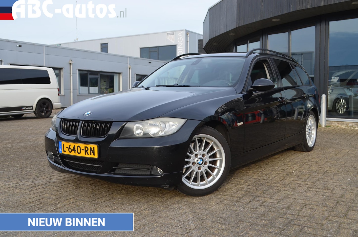 BMW 3-serie Touring - 320i *GERESERVEERD* - AutoWereld.nl