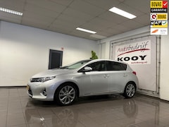 Toyota Auris - 1.8 Hybrid Lease Pro * Panoramadak / Camera / Navigatie / Stoelverwarming / NL Auto