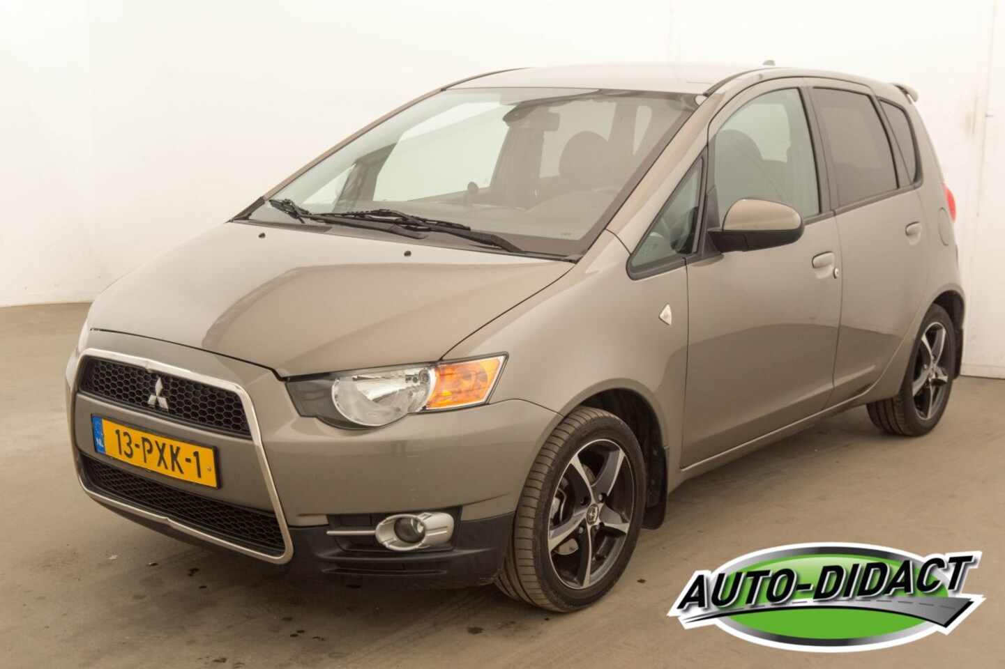 Mitsubishi Colt - 1.3 Automaat Edition Two - AutoWereld.nl