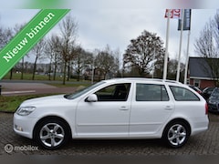 Skoda Octavia Combi - 1.4 TSI Elegance |Clima|Cruise|Xenon|Navi