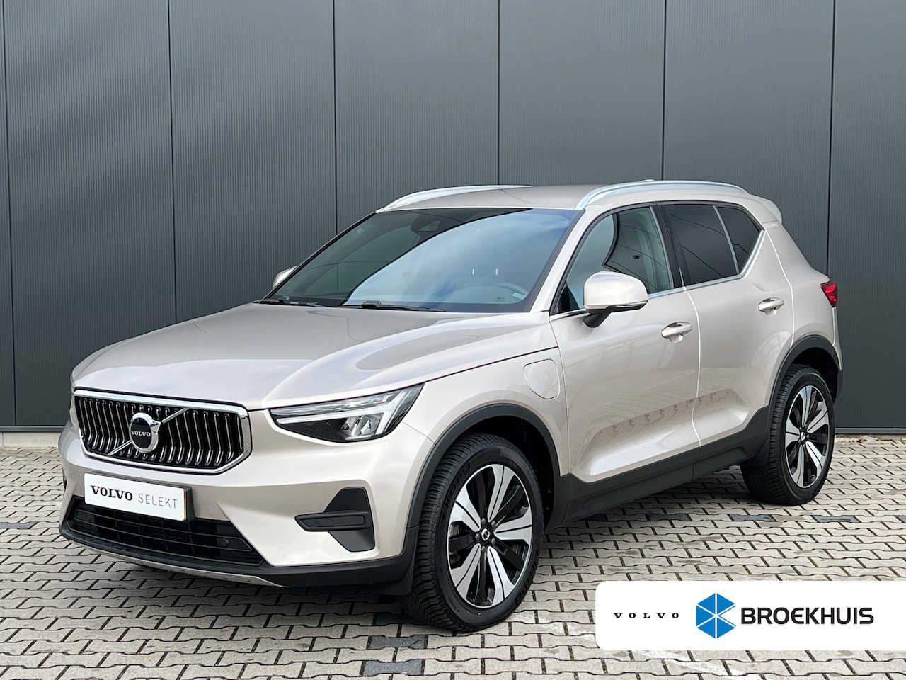 Volvo XC40 - T4 Recharge Inscription | Elektrische Voorstoelen | Camera | Adaptive Cruise | BLIS | Stoe - AutoWereld.nl