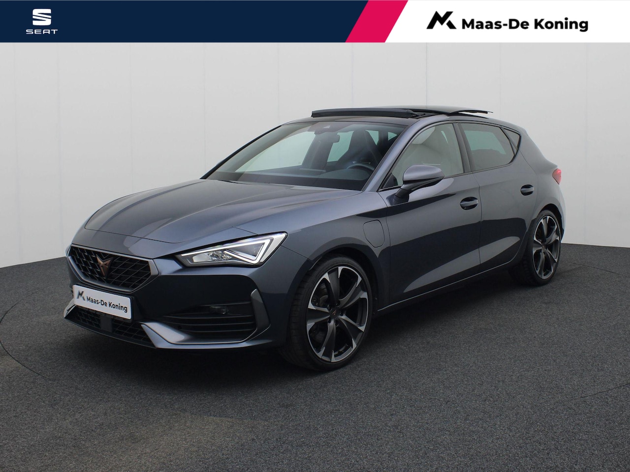 CUPRA Leon - 1.4e-Hybrid 180kW/245PK VZ DSG · Panoramadak · Navigatie · Leder/Stof - AutoWereld.nl