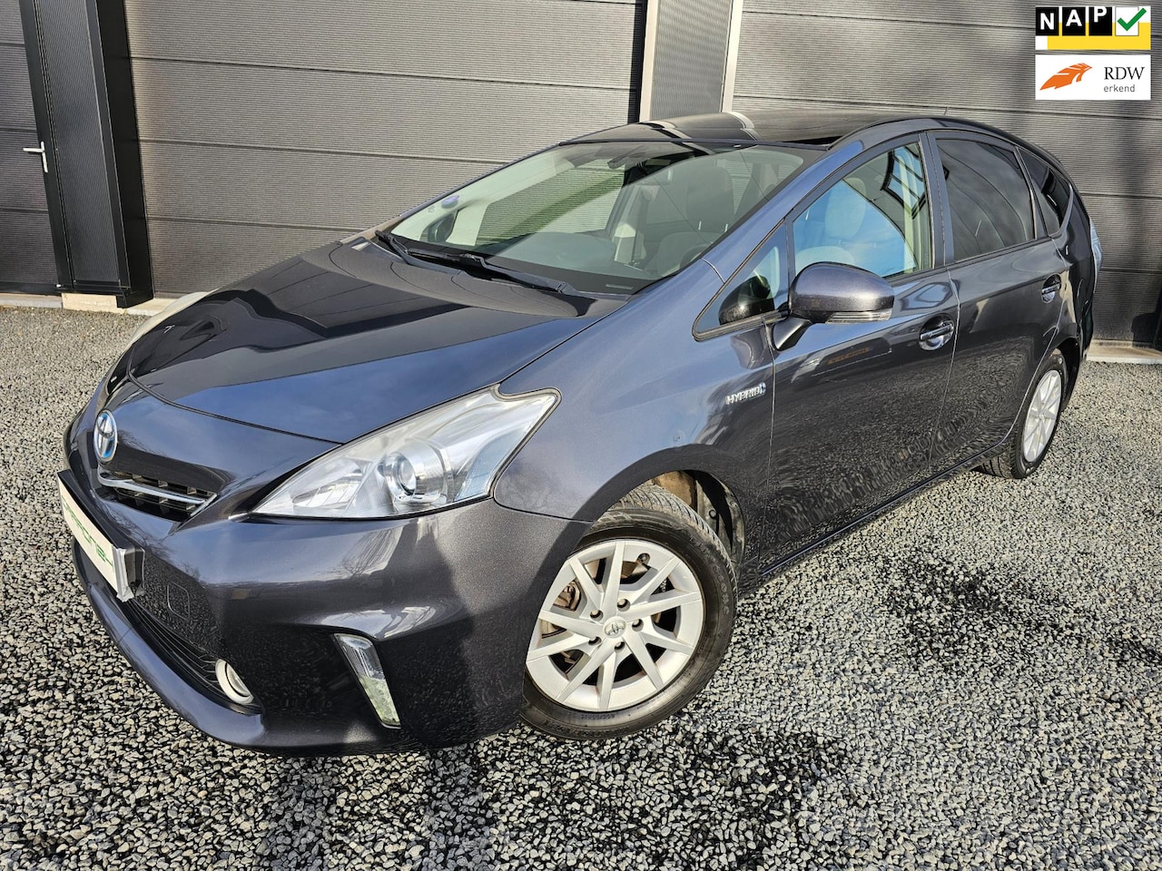 Toyota Prius Wagon - 1.8 Comfort | 1e Eig | Onderhoud | Pano | ECC | - AutoWereld.nl