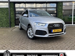 Audi Q3 - 2.0 TFSI 180PK S-Tronic Quattro Adrenalin | S-Line | Camera | Trekhaak