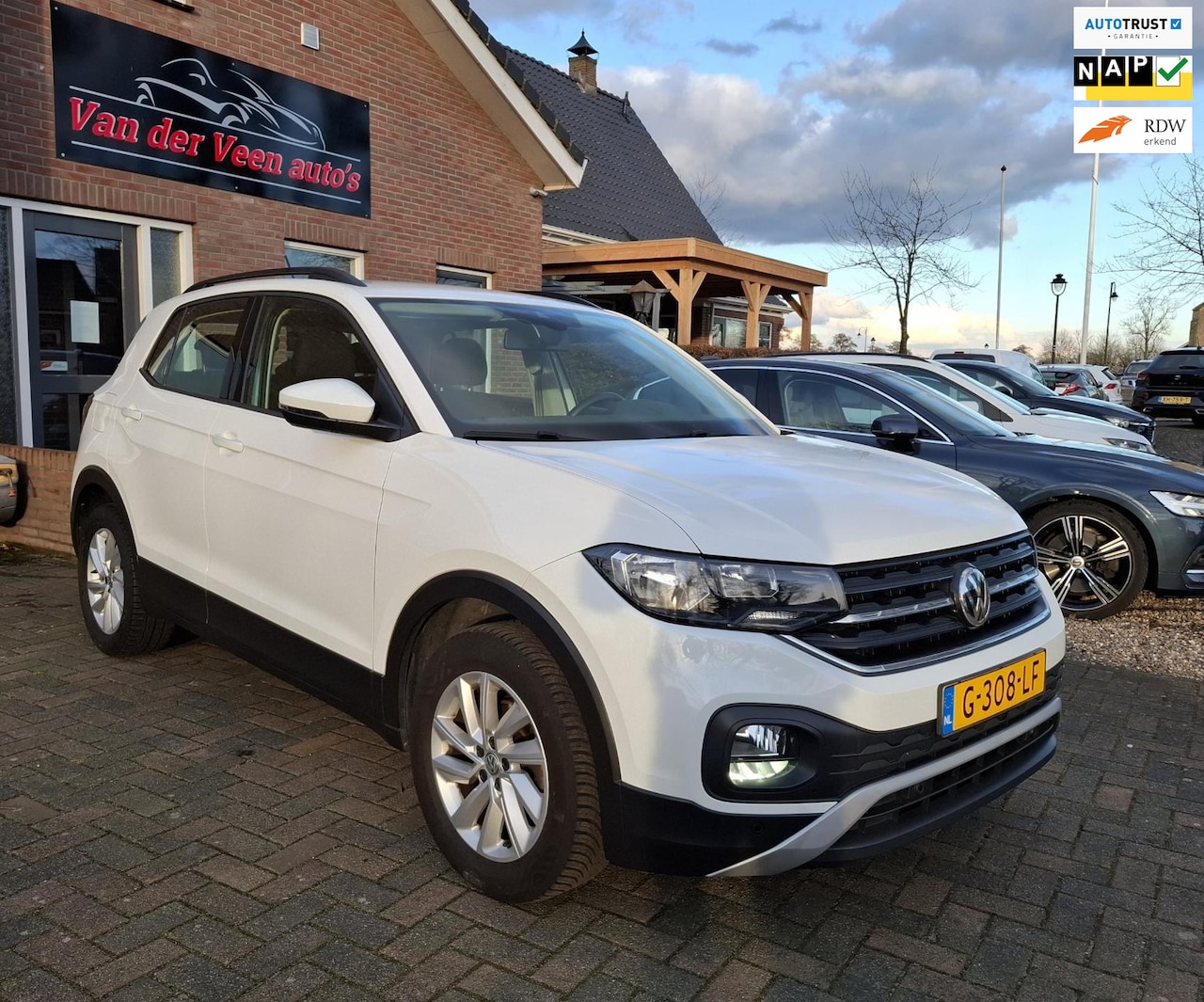 Volkswagen T-Cross - 1.0 TSI Life. 1ste eig, carplay, navi, stoelverw, adap.cruise. Prijs rijklaar incl APK en - AutoWereld.nl