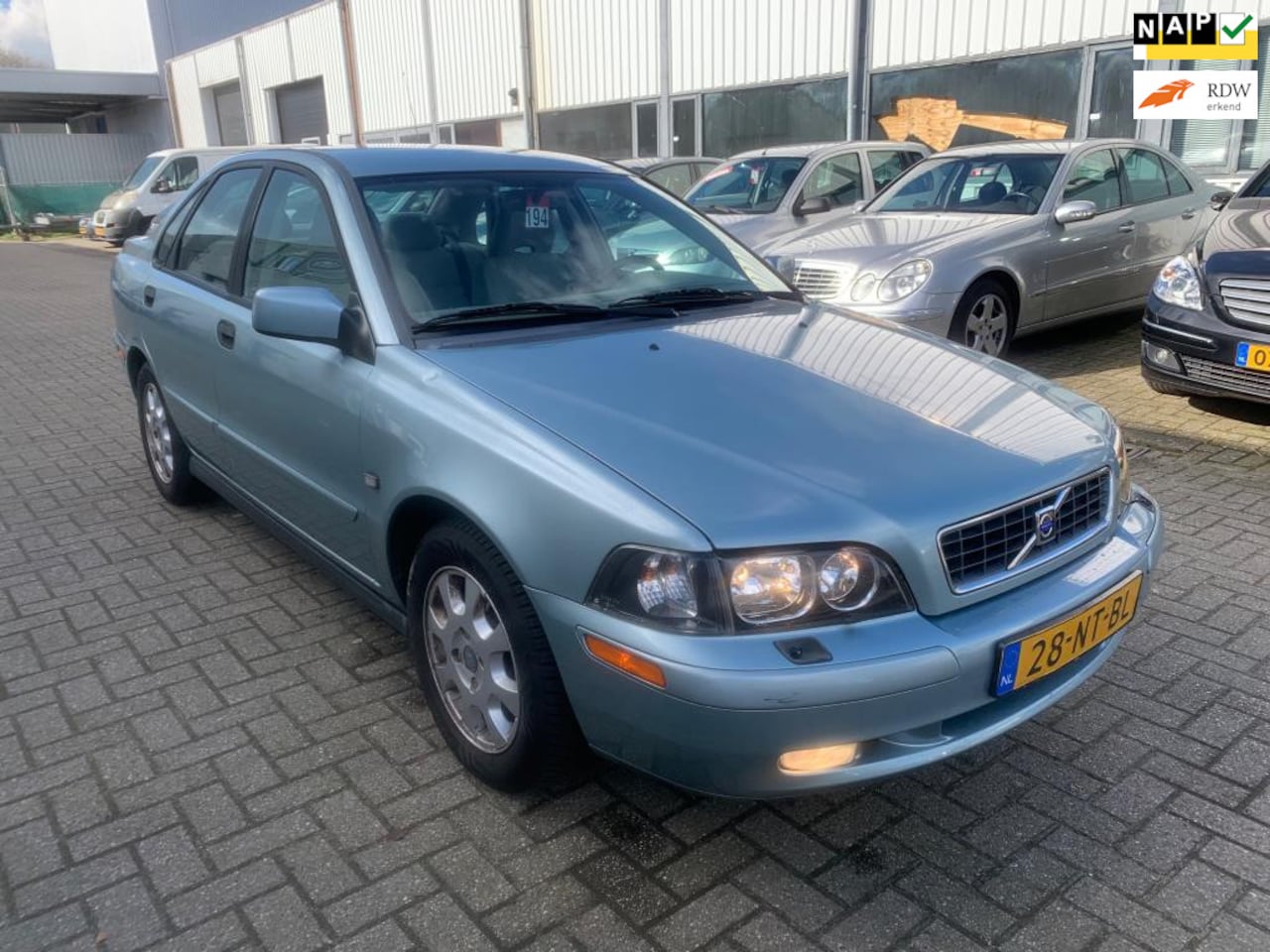 Volvo S40 - 1.8 Europa AUTOMAAT Airco Cruise control Elektr pakket Lm velgen Rijdt en schakelt perfect - AutoWereld.nl