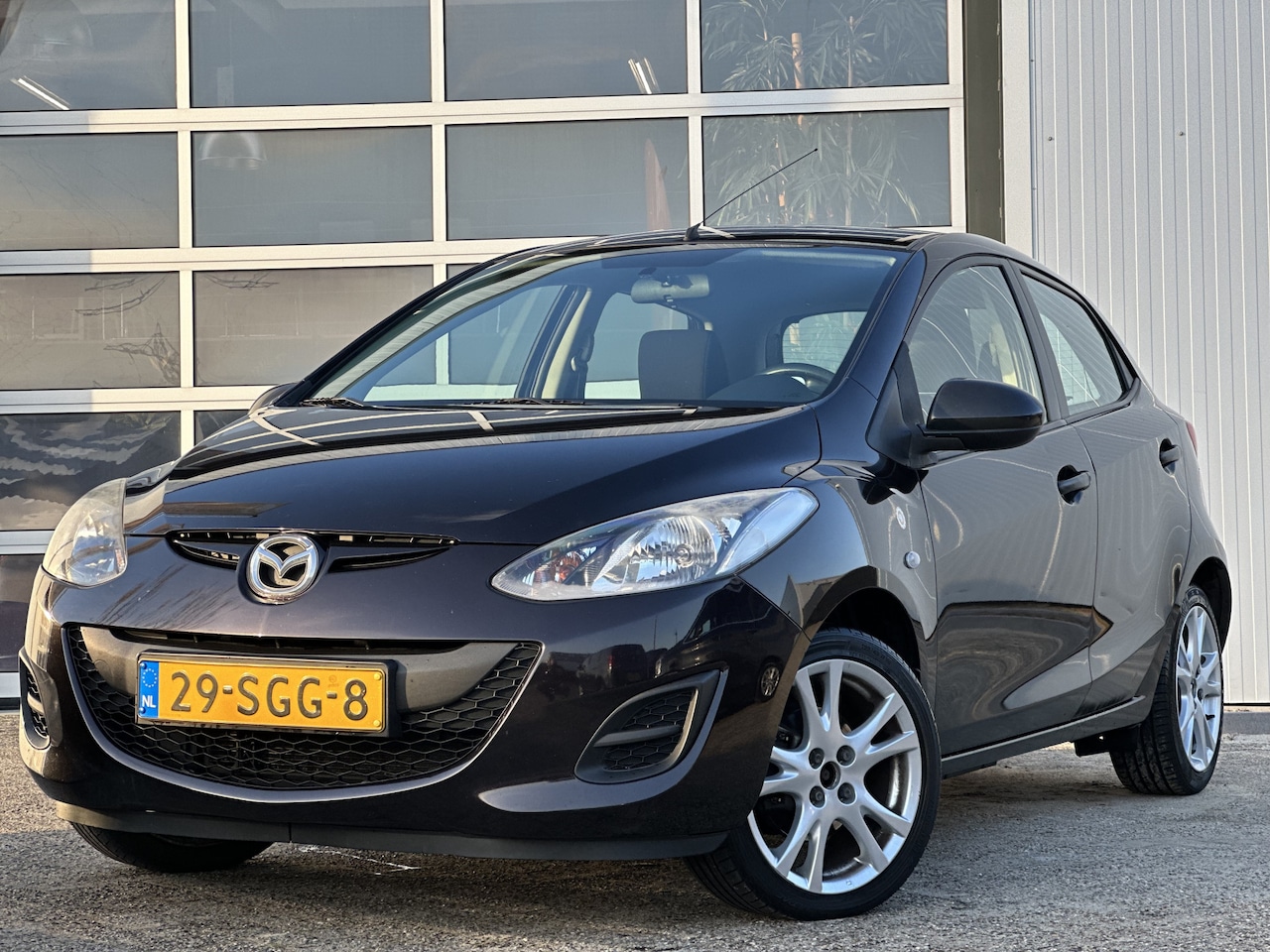 Mazda 2 - 1.3 BIFUEL Cool | LPG | Airco | Aux | Elek. ramen | Isofix | Radio-CD | Trekhaak | Leuke a - AutoWereld.nl