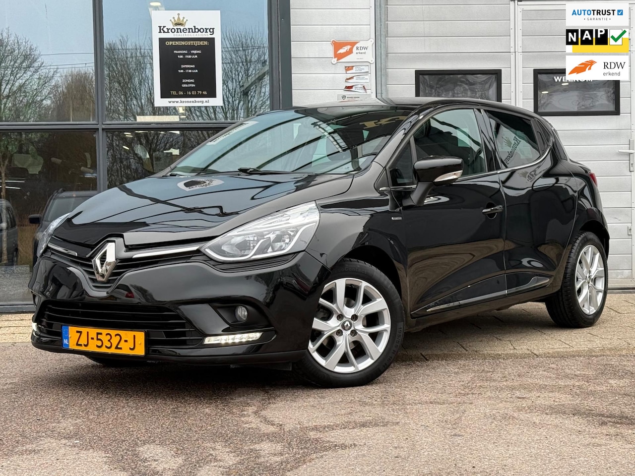 Renault Clio - 0.9 TCe Limited 0.9 TCe Limited, NAVI, NAP, AIRCO - AutoWereld.nl