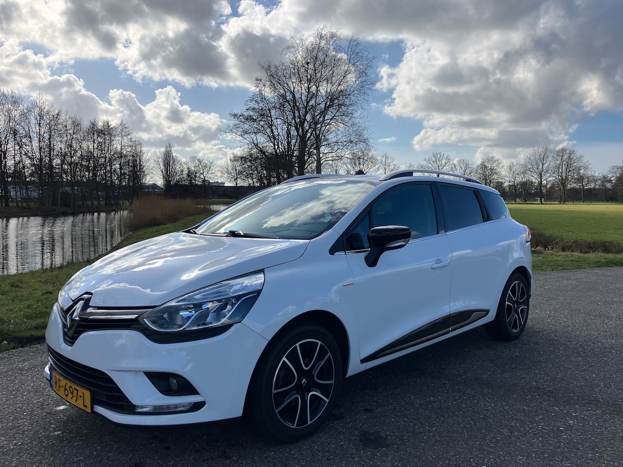 Renault Clio Estate - 0.9 TCe Limited - AutoWereld.nl