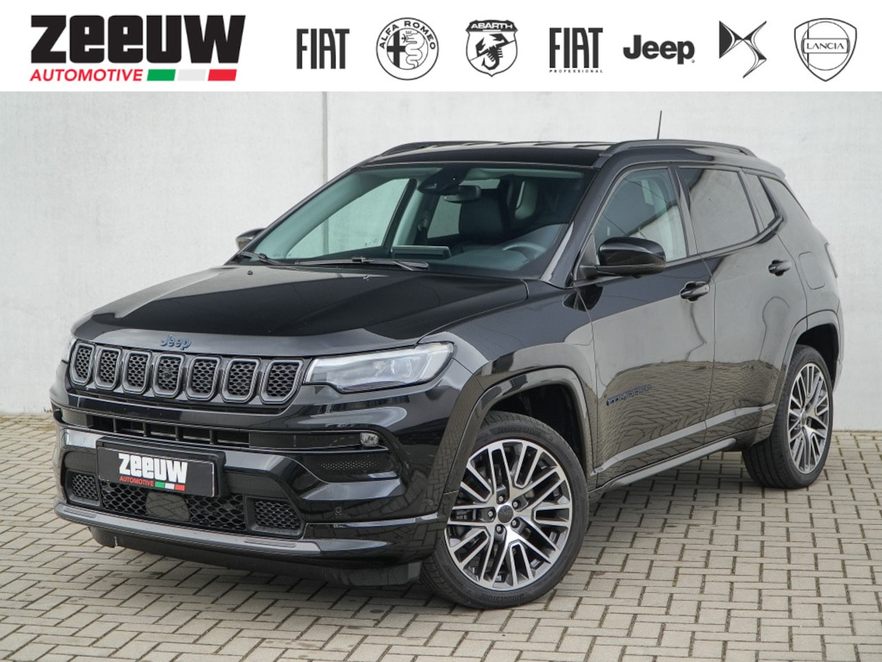 Jeep Compass - 4xe 240 PK Hybrid Summit | Leder | 360cam | Winter | 19" - AutoWereld.nl