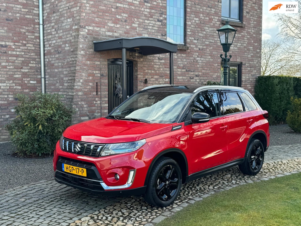 Suzuki Vitara - 1.4 Boosterjet Style Smart Hybrid Leder ACC navi Camera - AutoWereld.nl