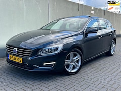 Volvo V60 - 2.4 D6 AWD Plug-In Hybrid Summum / NAP / 1e Eigenaar