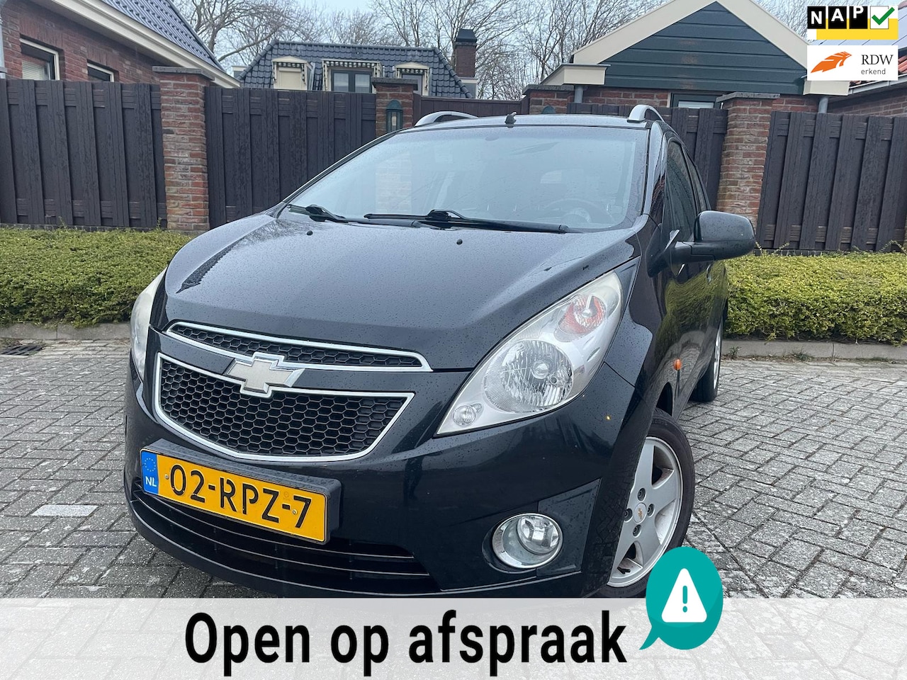 Chevrolet Spark - 1.0 16V LS Bi-Fuel 5 deurs AIRCO LMV NAVI - AutoWereld.nl