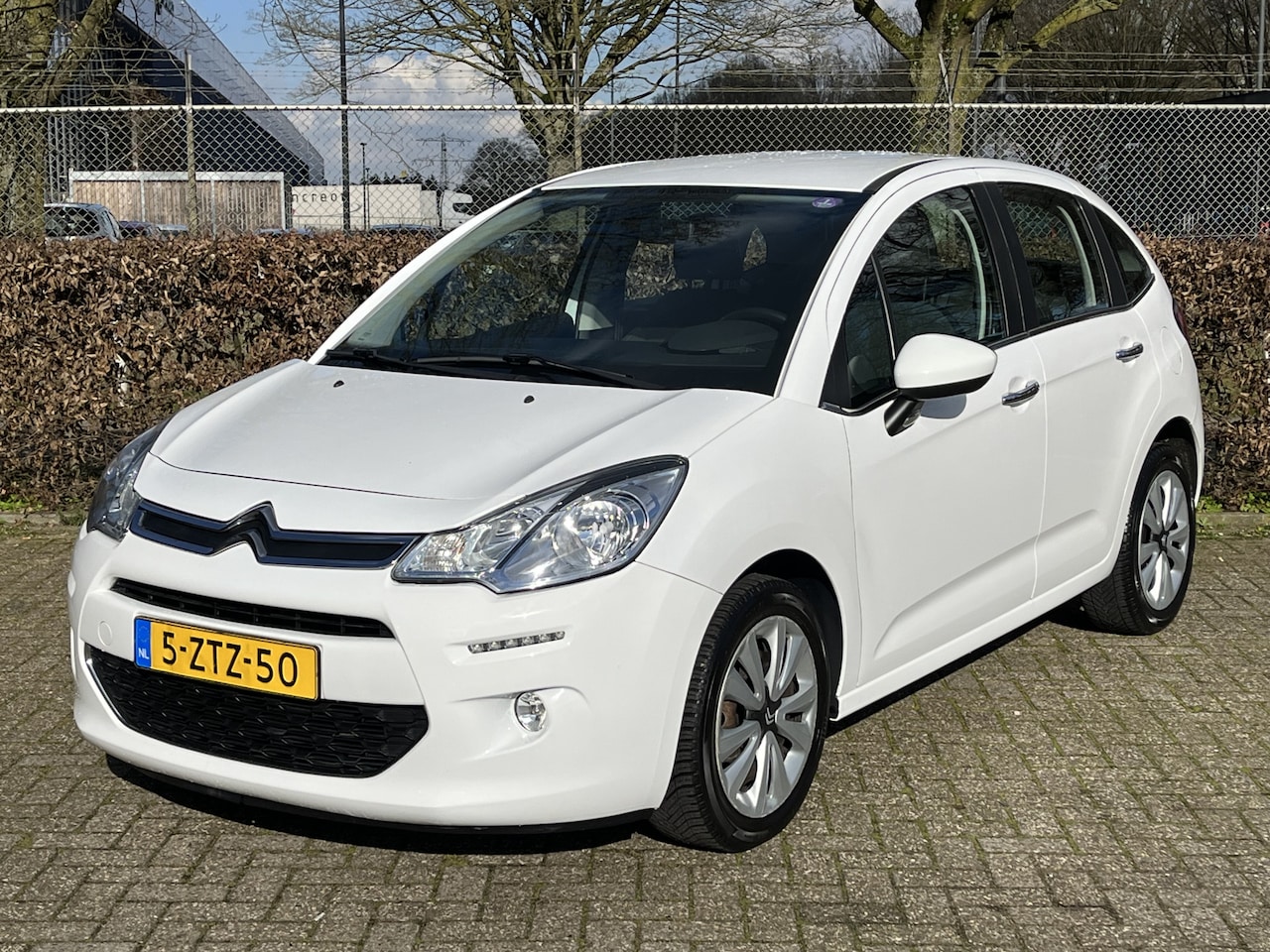 Citroën C3 - 1.0 PureTech Collection Navigatie, Dealer onderhouden, Distributieriem verv. - AutoWereld.nl