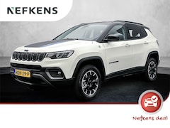 Jeep Compass - SUV Trailhawk 240 pk Automaat | Navigatie | Achteruitrijcamera | Parkeersensoren Voor en A