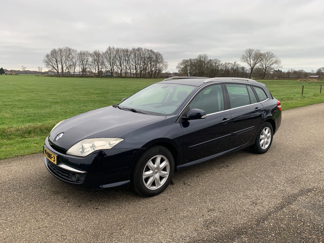 Renault Laguna Estate - 2.0 16V Dynamque - AutoWereld.nl