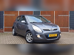 Hyundai i20 - 1.2i i-Motion, Airco, Trekhaak, NAP, Lichtmetalen wielen