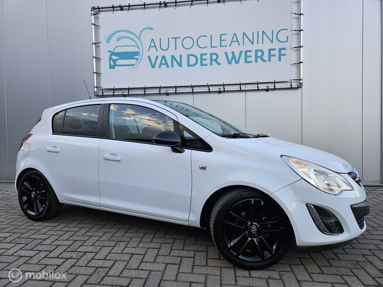 Opel Corsa - 1.2 EcoFlex Cosmo 5 deurs nette auto!! - AutoWereld.nl