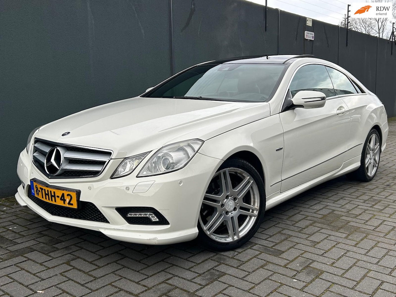 Mercedes-Benz E-klasse Coupé - 350 CGI Elegance 293 PK / Goed Onderhouden - AutoWereld.nl