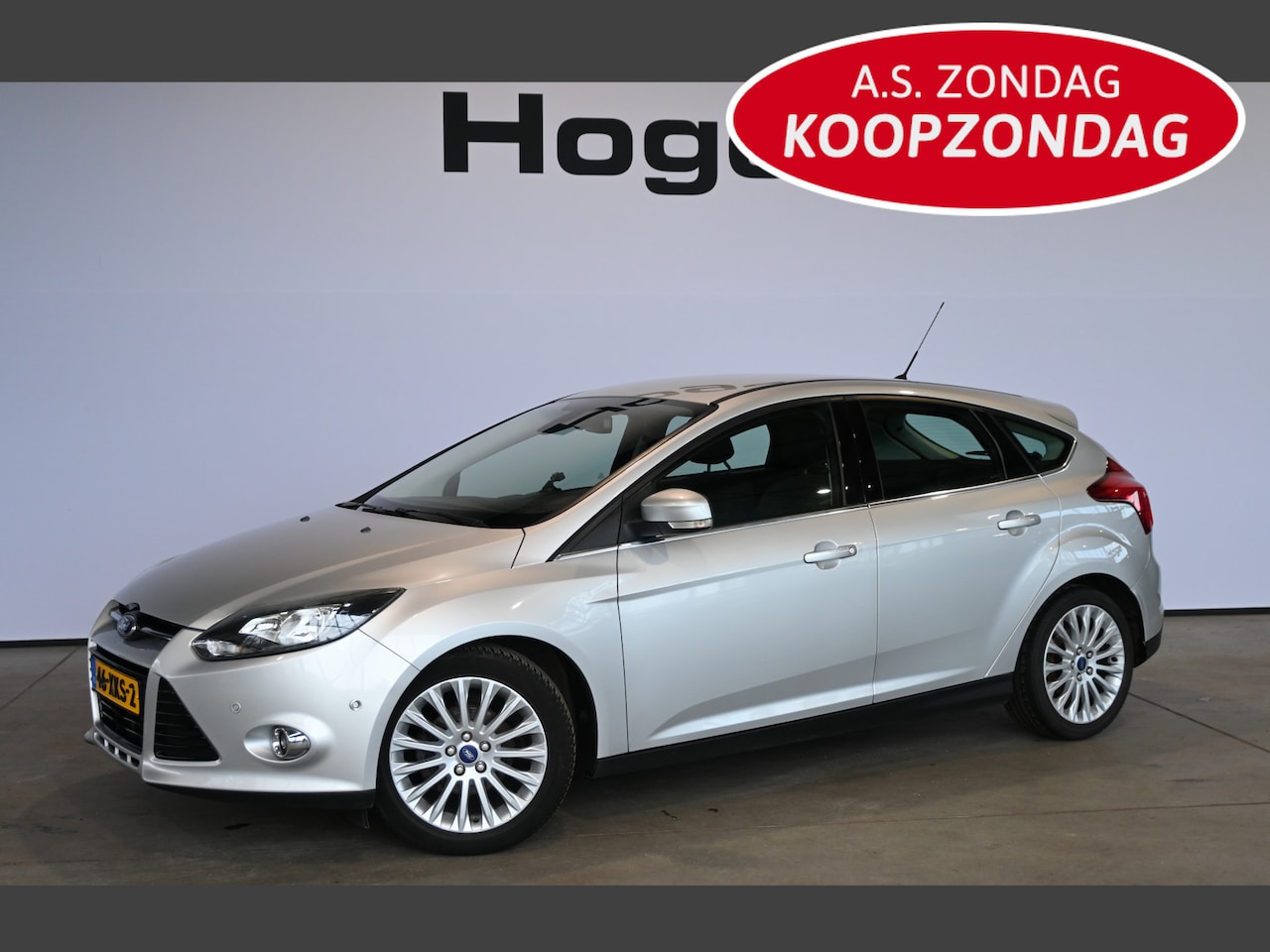 Ford Focus - 1.0 EcoBoost Lease Titanium Clima Cruise contro Navigatie Licht metaal Trekhaak Inruil mog - AutoWereld.nl