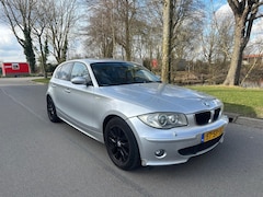 BMW 1-serie - 118i High Executive Aut.* Leer* Verbruikt olie