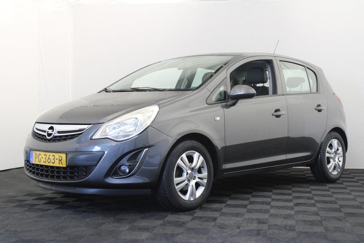 Opel Corsa - 1.2-16V Design Edition 1.2-16V Design Edition - AutoWereld.nl