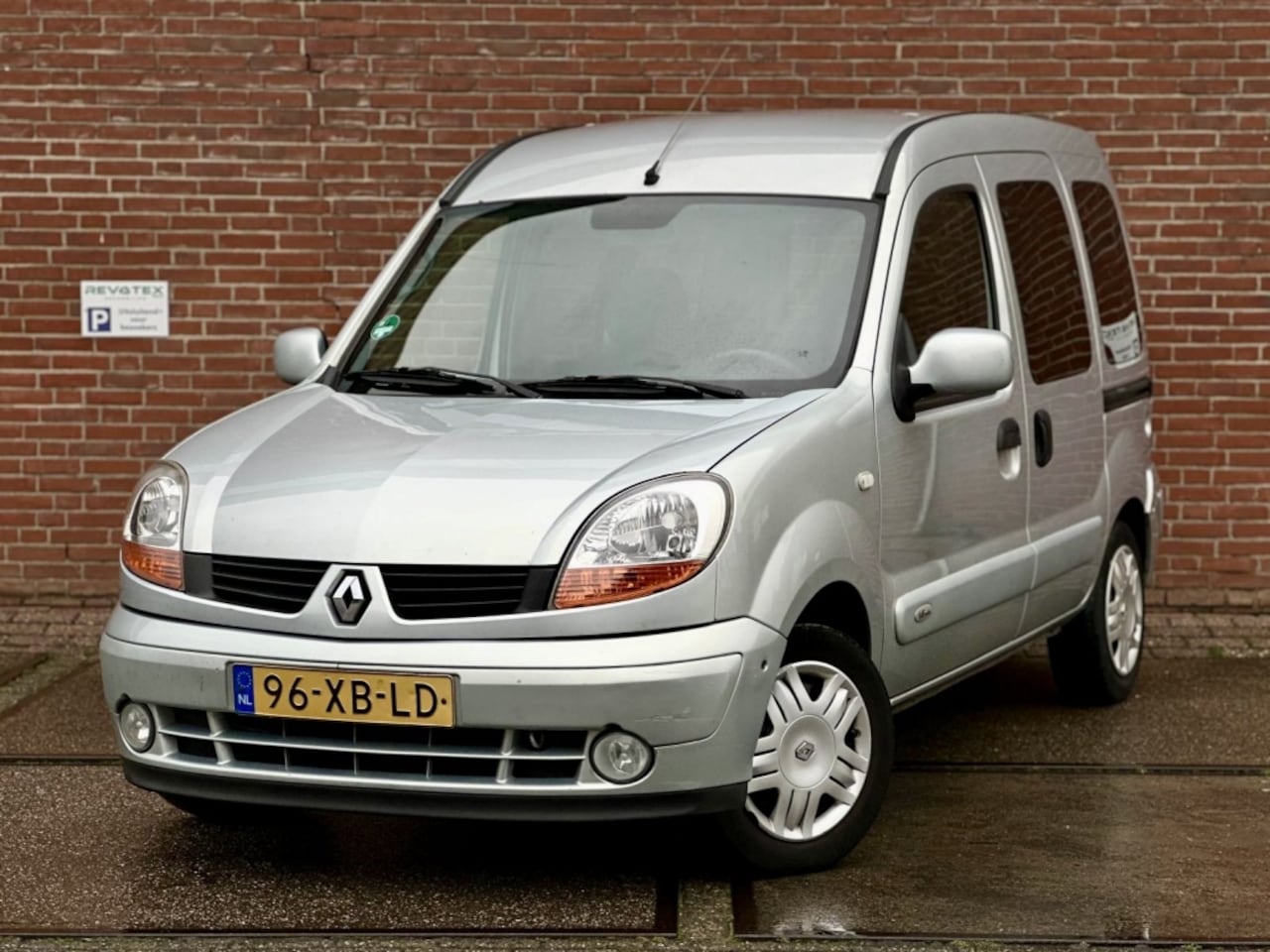 Renault Kangoo - 1.6-16V Privilège 1.6-16V Privilège - AutoWereld.nl