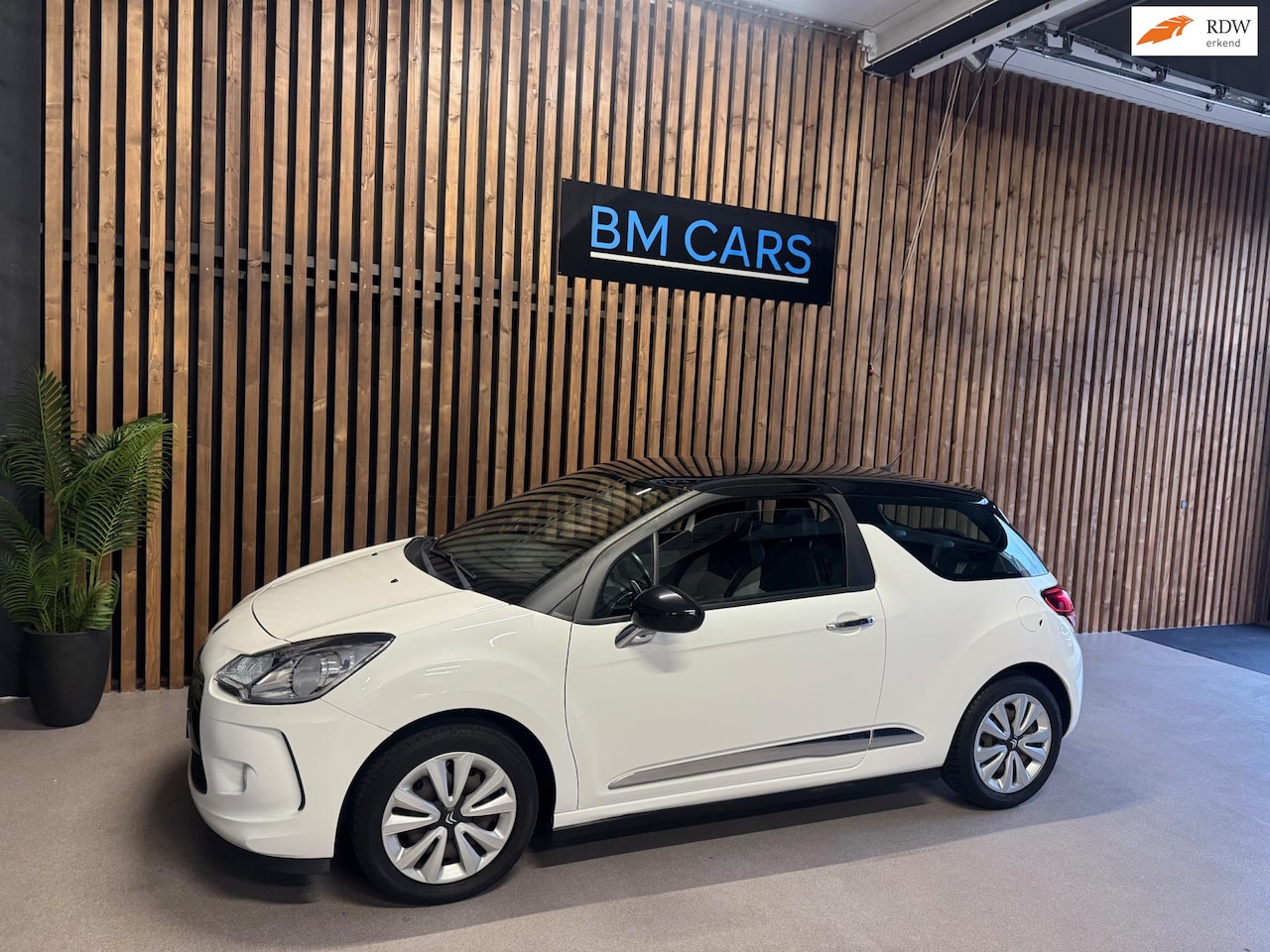 Citroën DS3 - 1.4 Chic Automaat,Parkeersensor,Nieuwe APK - AutoWereld.nl