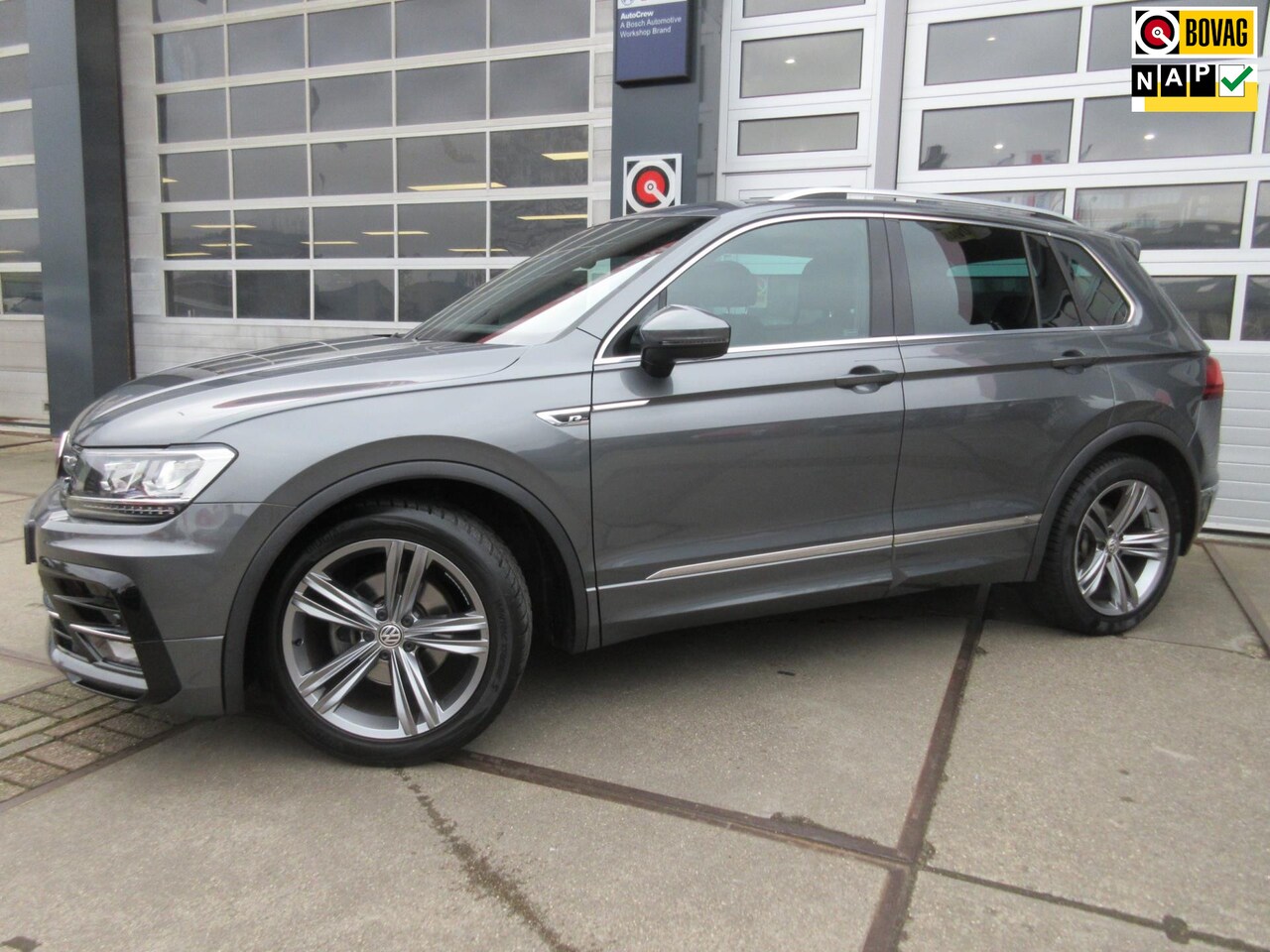 Volkswagen Tiguan - 1.5 TSI Comfortline Business / R-Line - AutoWereld.nl