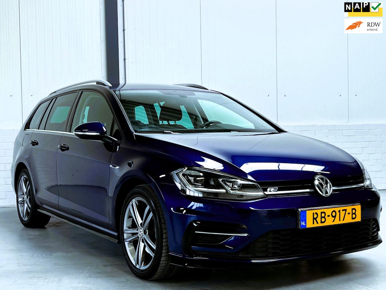 Volkswagen Golf Variant - 1.0 TSI Highline Business R Virtual Cockpit - AutoWereld.nl