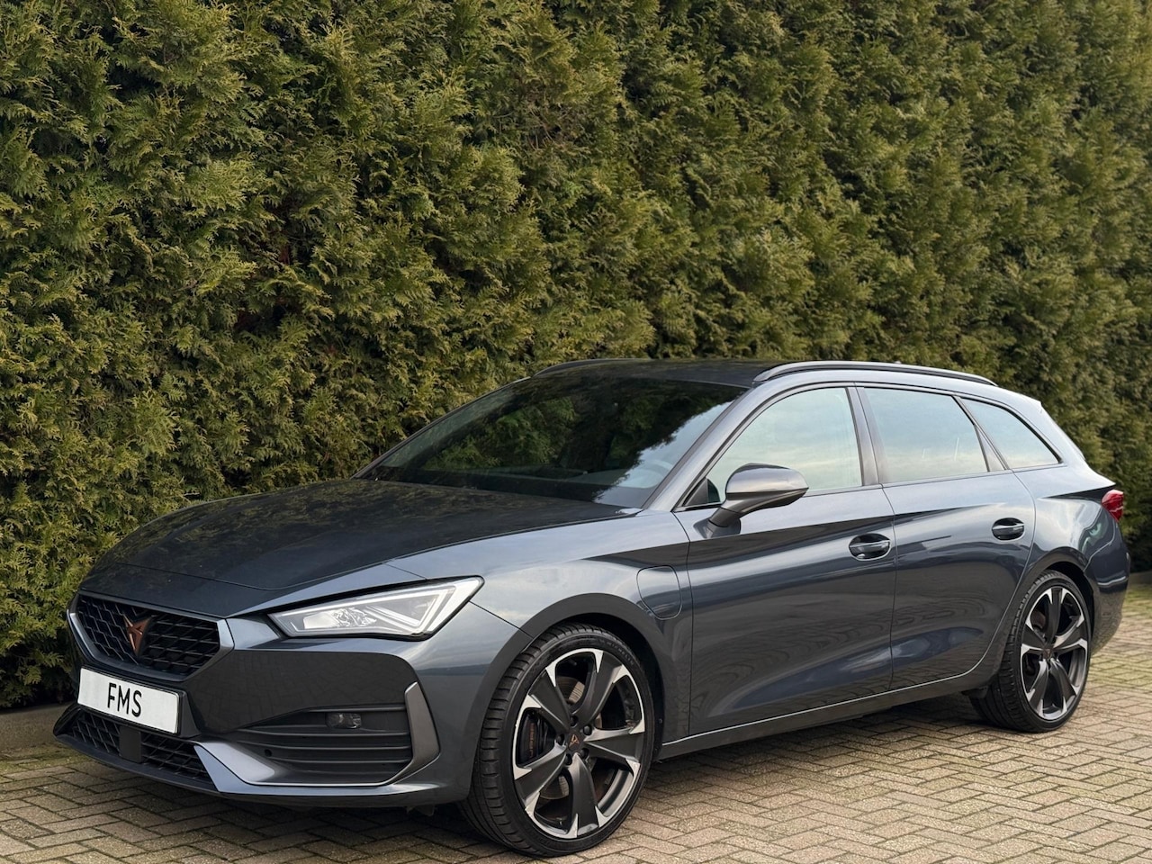 CUPRA Leon Sportstourer - 1.4 e-Hybrid VZ 245pk CarPlay - AutoWereld.nl