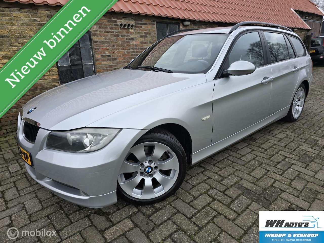 BMW 3-serie Touring - 320i High Executive 320i High Executive - AutoWereld.nl