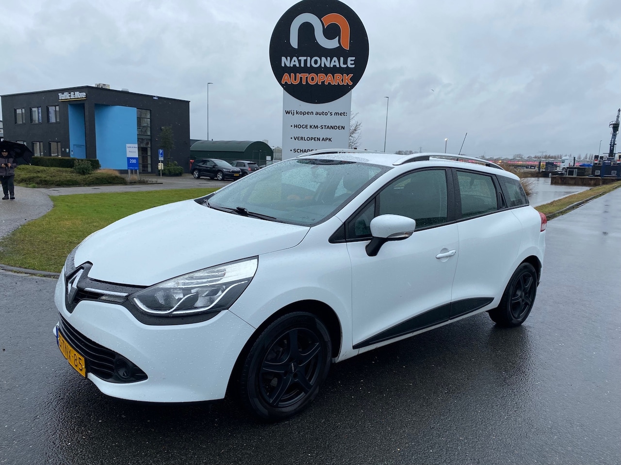 Renault Clio Estate - 2014 * 1.5 dCi ECO * APK * - AutoWereld.nl